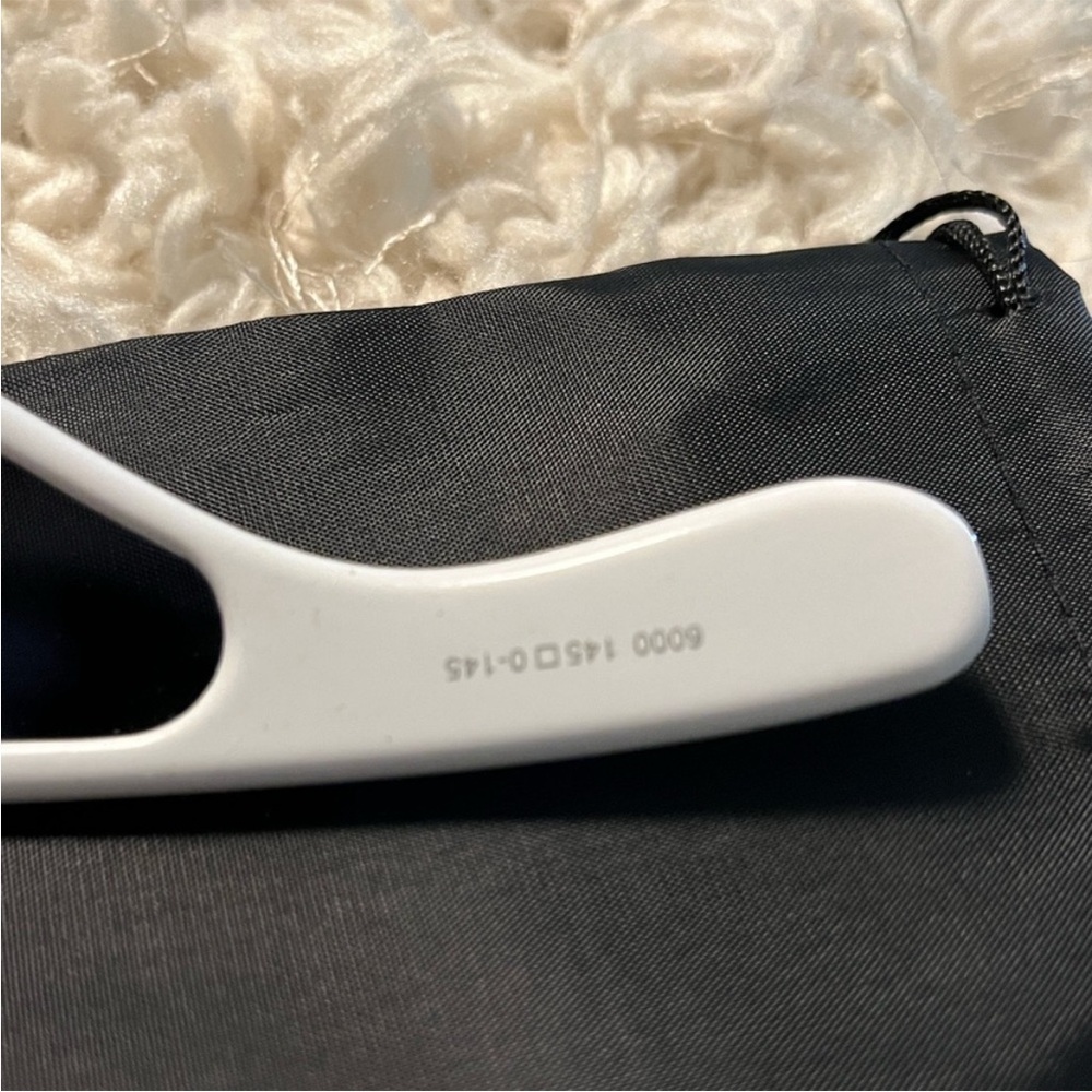 Loewe White and Black Wave Sun Glasses - Picture 6 of 6